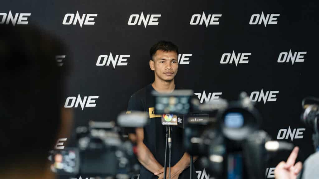 ข่าวมวย “ชาโด้” ฟิตเต็มถัง เตรียมปะทะ  “สิทธิชัย” ศึก ONE ลุมพินี 92
