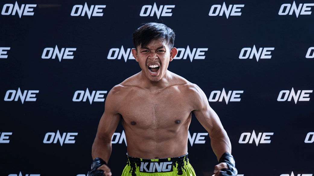 นาดากะ vs ทรงชัยน้อย 